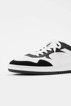 Arlo Sneaker