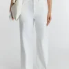 Clara Wide-Leg Jeans