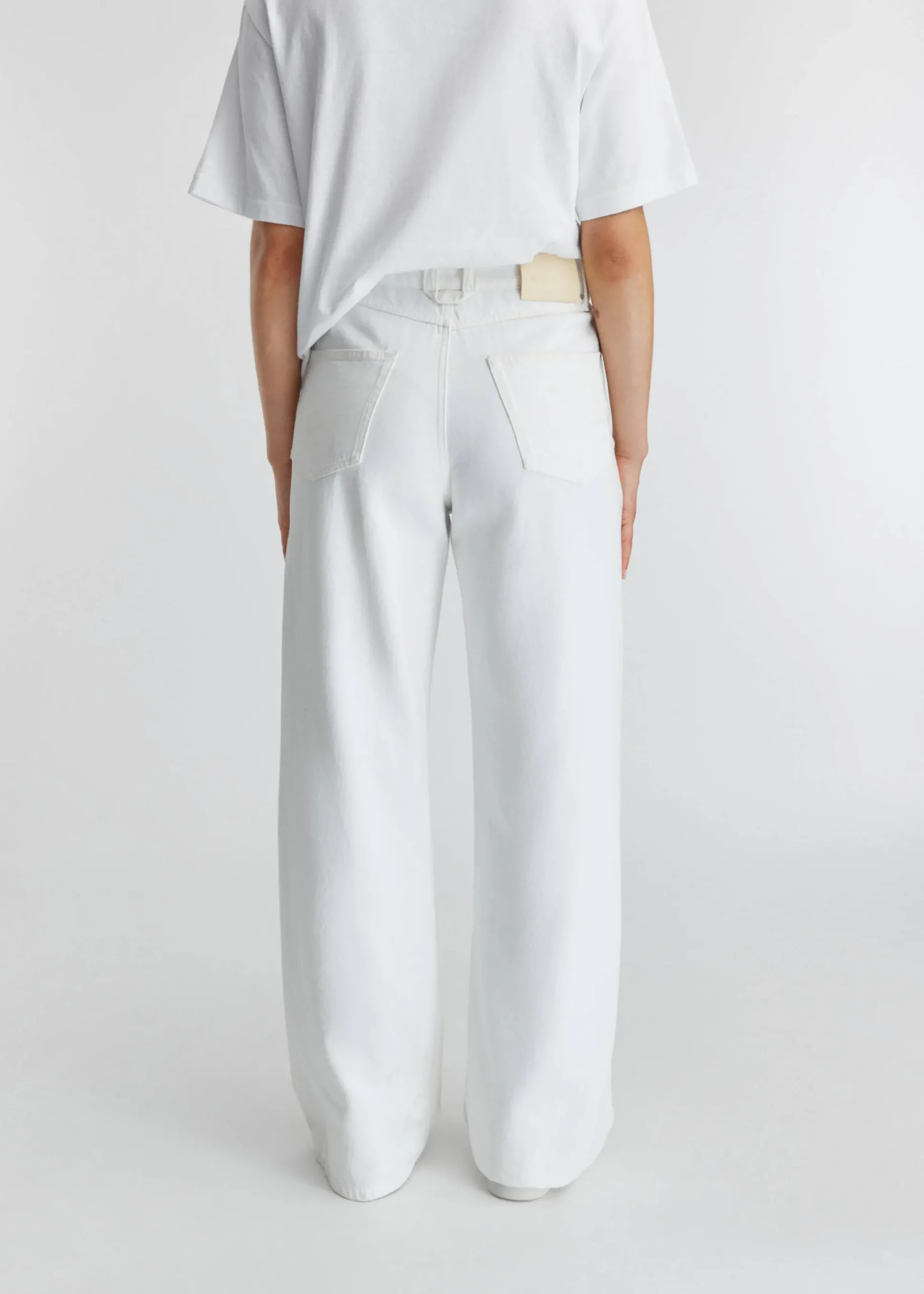 Clara Wide-Leg Jeans