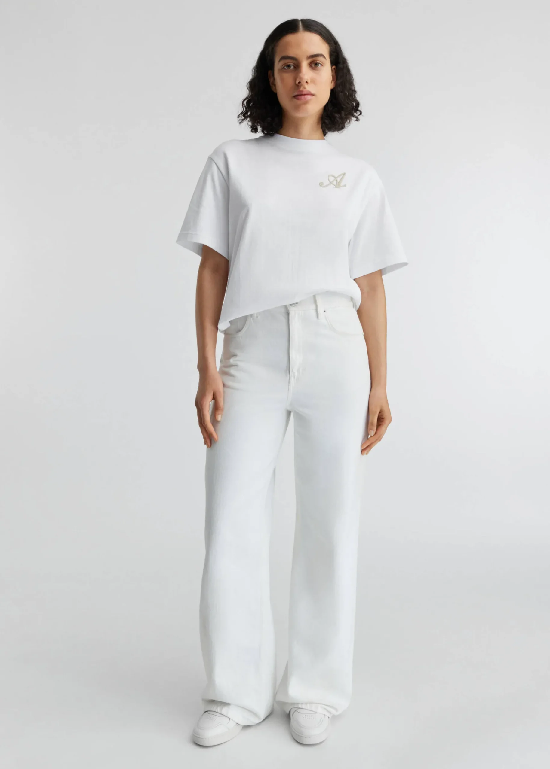 Clara Wide-Leg Jeans
