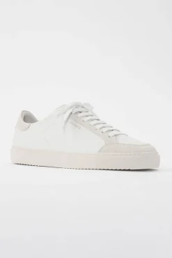 Clean 90 Triple Sneaker