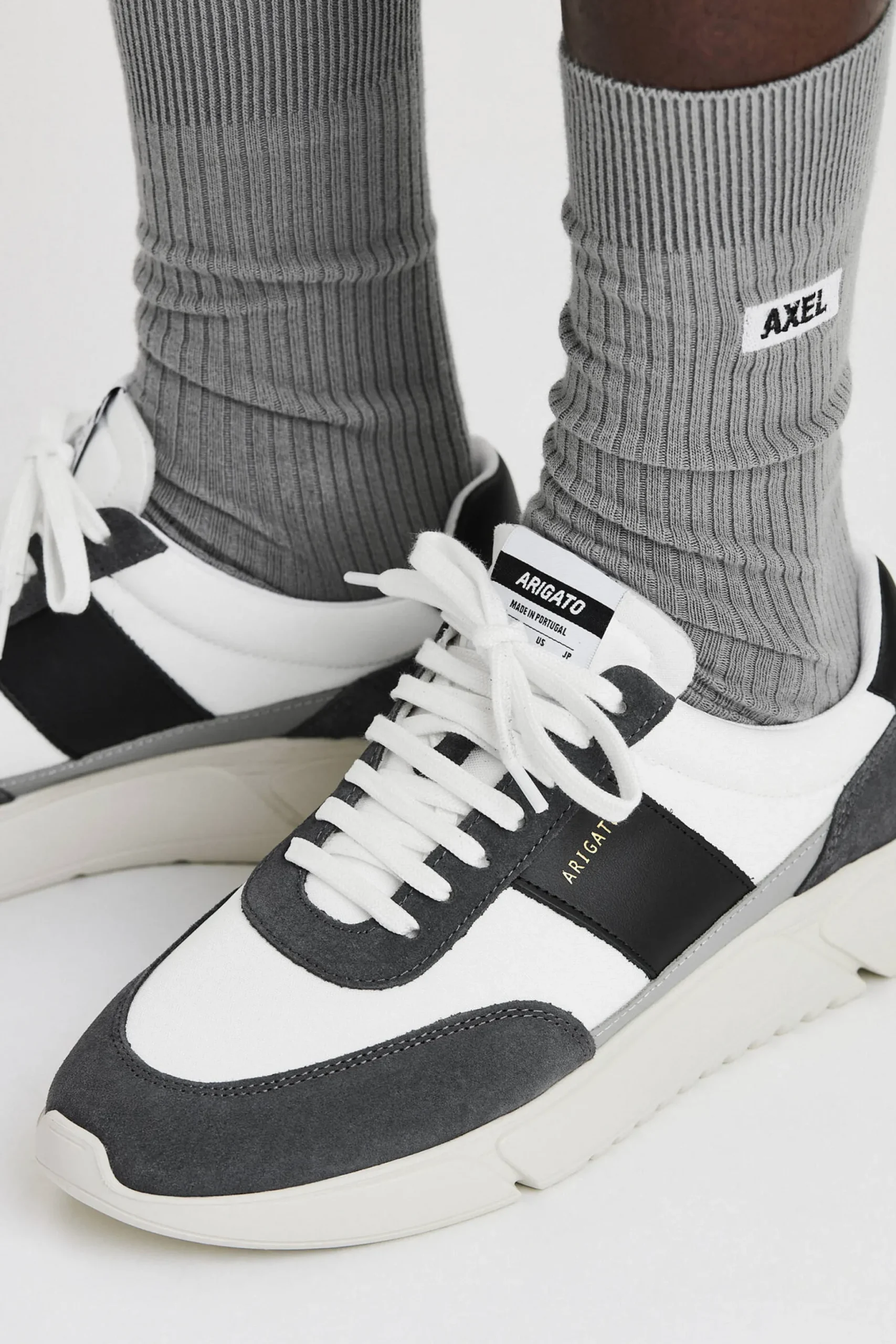 Genesis Vintage Runner