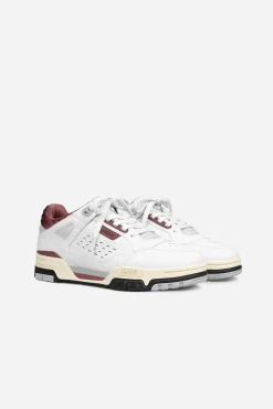 Onyx Sneaker